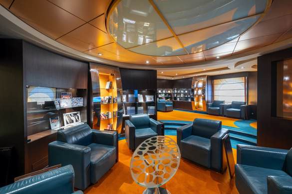 MSC Cruises MSC Fantasia Cyberlibrary - Credit - Ivan Sarfatti - MSC Rights 1.jpg